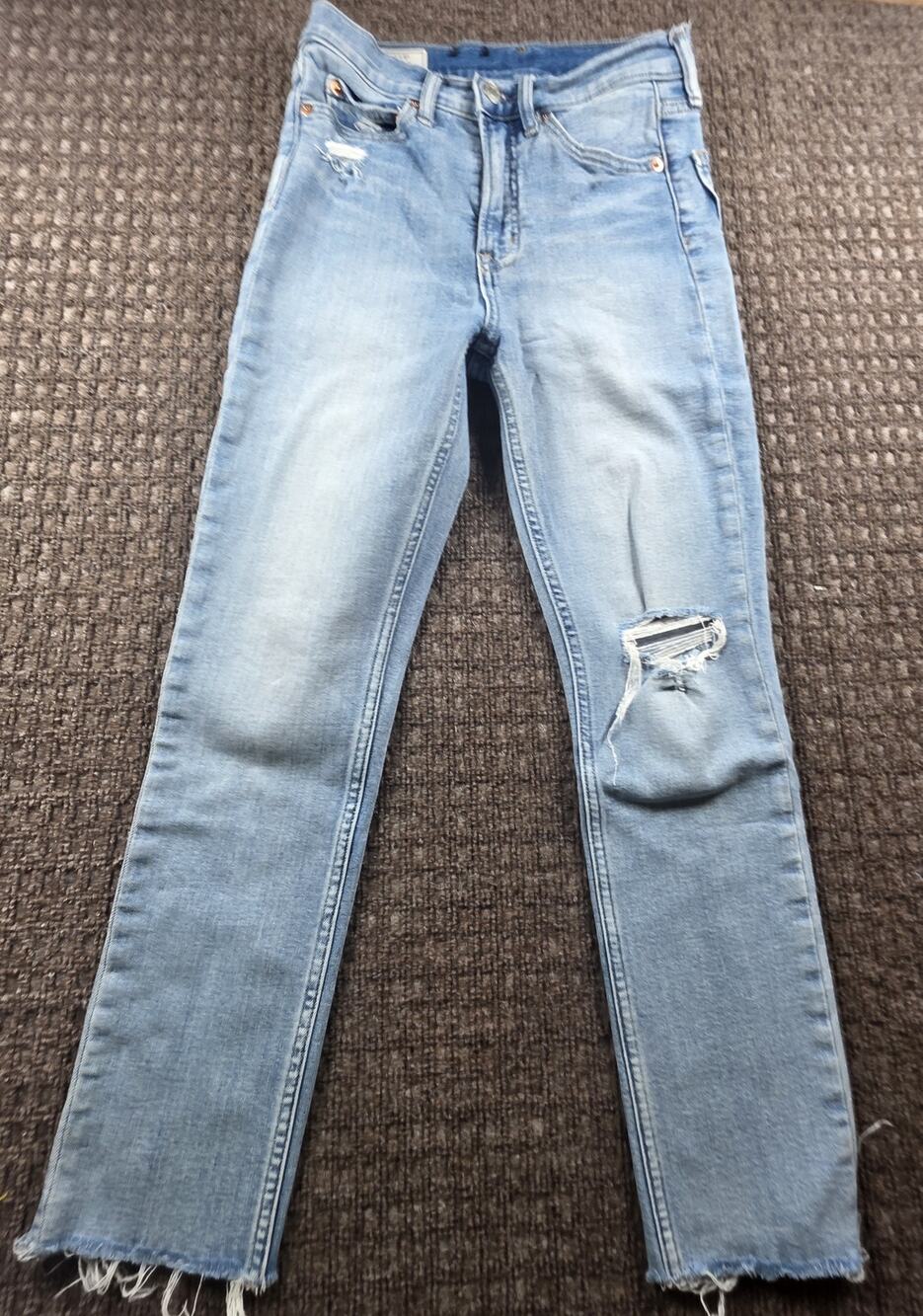 Gap Cigarette High Rise Distressed Blue Jeans Size 0/25R